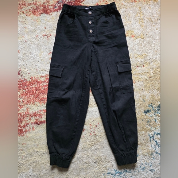 High Rise Cargo Pants - Picture 1 of 8